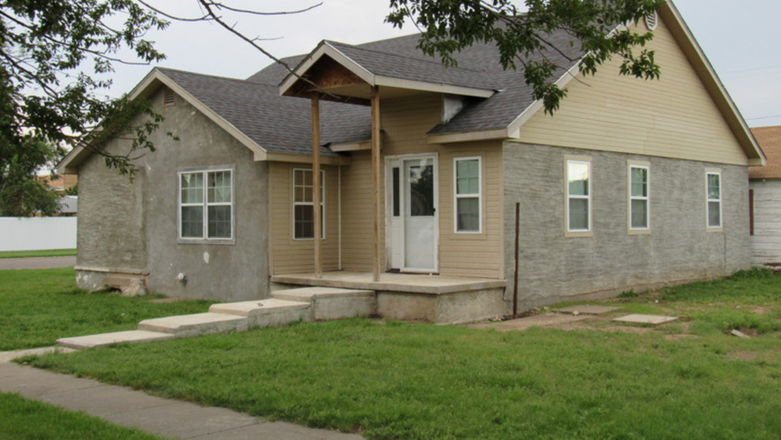 The  Expansion begins! Home donated by  Dumas Hospital District becomes NEW Offices of Holy Family Ministry Center /Loreto on the Plains Personal Care Home in Hartley, Texas.   Homes of Life Across America initiative will be Headquartered here.   